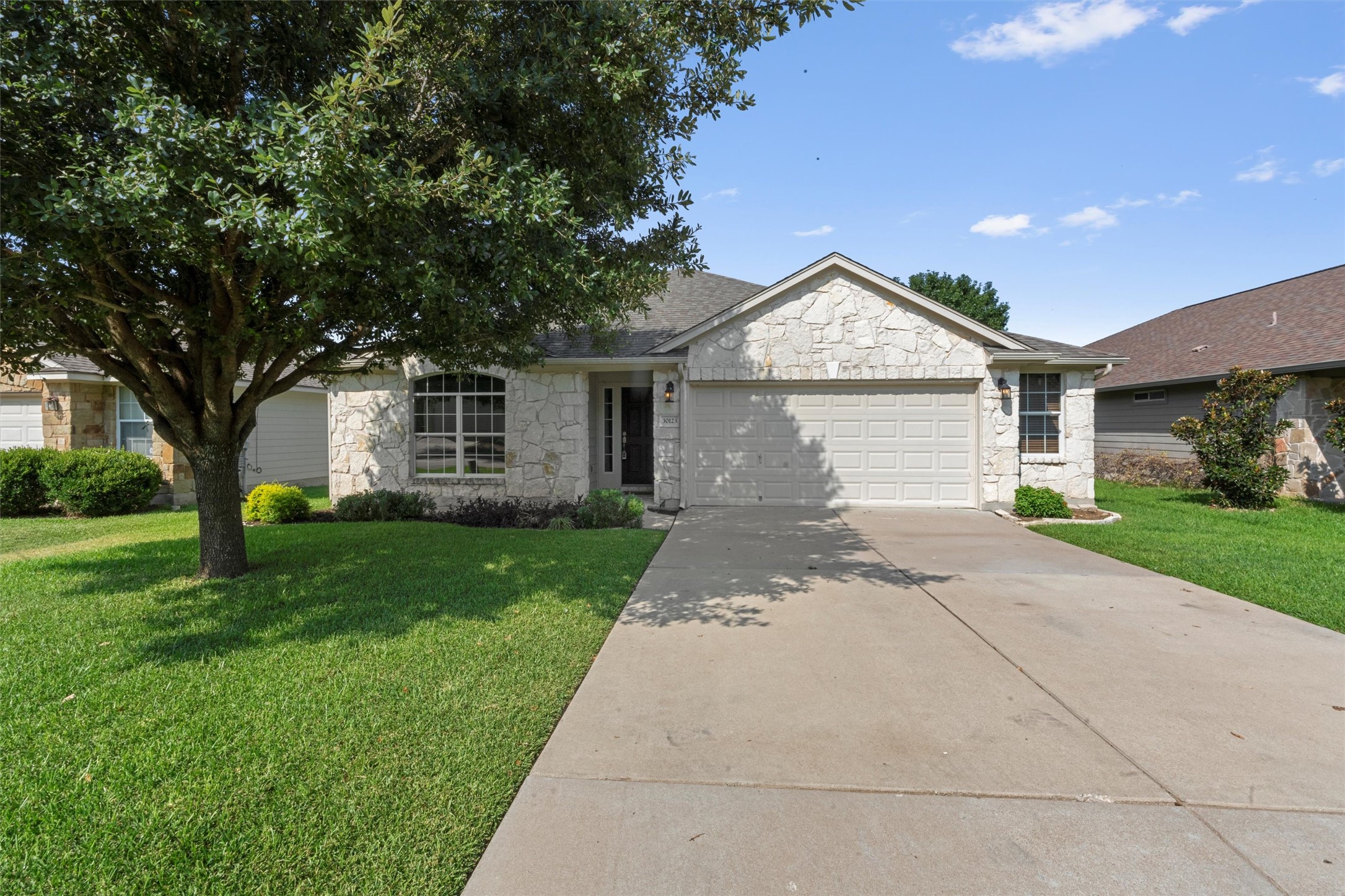 Bumble Bee Dr, Georgetown, TX 78628