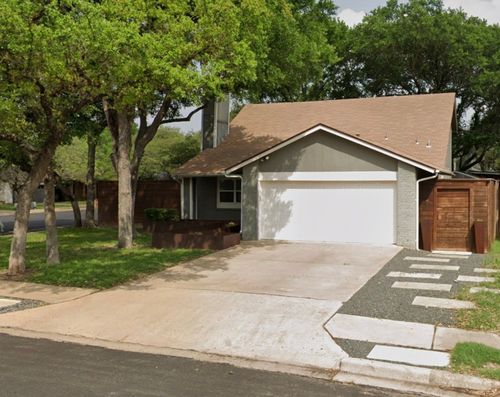 8001 Copano Dr, Austin, TX, 78749-3886 | Card Image