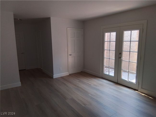 1869 Arbol Verde Way, Townhouse with 4 bedrooms, 2 bathrooms and null parking in Las Vegas NV | Image 52