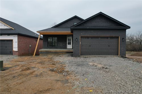 213-4640 Red Tail Rdg, Jeffersonville, IN, 47130-4421 | Card Image