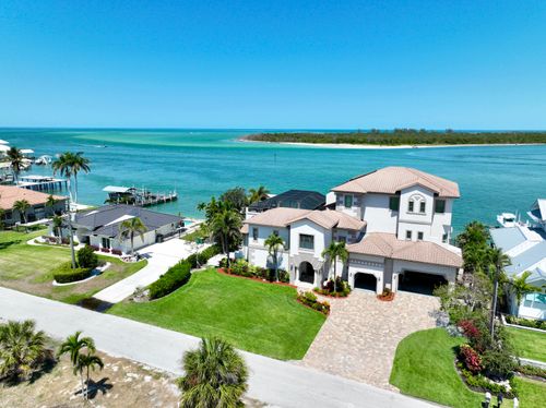 26 Dolphin Cir, NAPLES, FL, 34113-4016 | Card Image