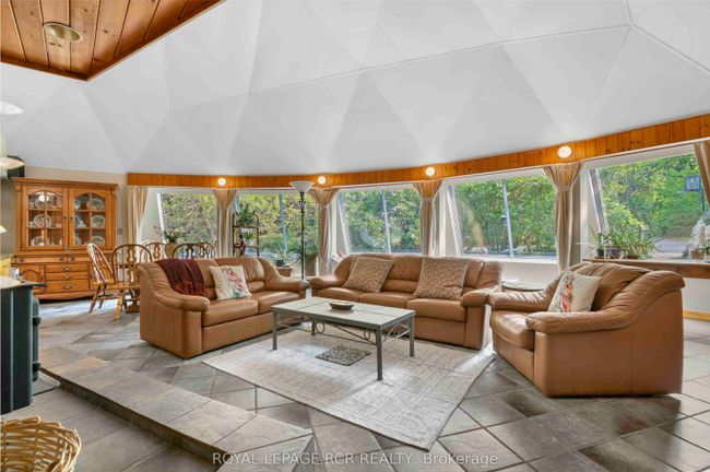 487151 Side Rd, House other with 8 bedrooms, 4 bathrooms and 15 parking in Mono ON | Image 5