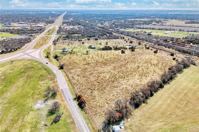 3273 Old Dallas Rd, Home with 0 bedrooms, 0 bathrooms and null parking in Elm Mott TX | Image 5