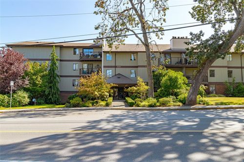 109-1655 Begbie St, Victoria, BC, V8R1L4 | Card Image