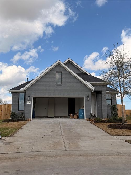 11103 Southwood Dr, Iowa Colony, TX, 77583-5858 | Card Image