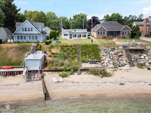 8720 Lakeshore Rd, Burtchville, MI, 48059-1115 | Card Image