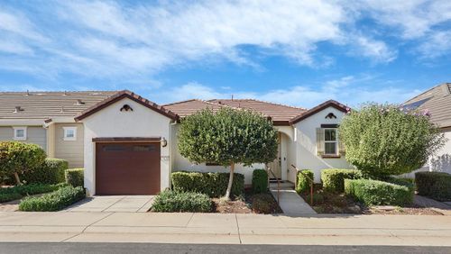 7478 Adorno Way, Sacramento, CA, 95829-1194 | Card Image