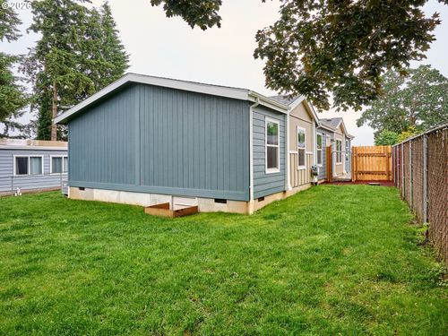 11633 Warbler Ln Ne, Aurora, OR, 97002-9627 | Card Image