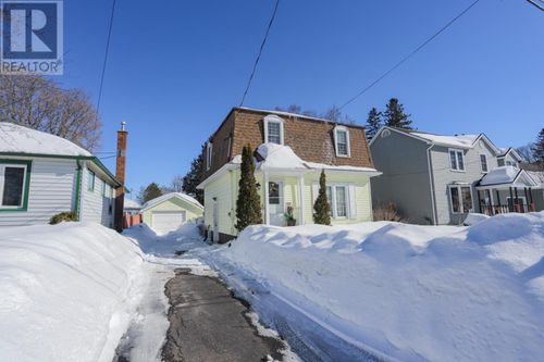 38 Riverview Ave, Sault Ste. Marie, ON, P6A3X9 | Card Image