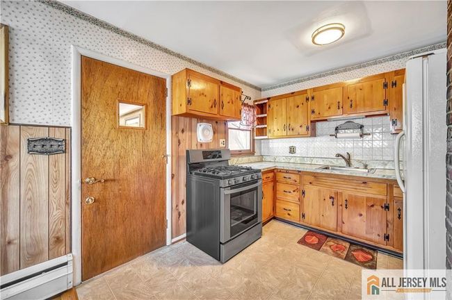454 Hyatt St, House other with 4 bedrooms, 1 bathrooms and null parking in Avenel NJ | Image 8