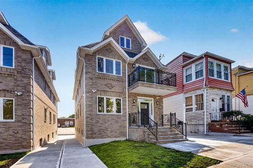 13-07 125th St, College Point, NY, 11356 | Card Image
