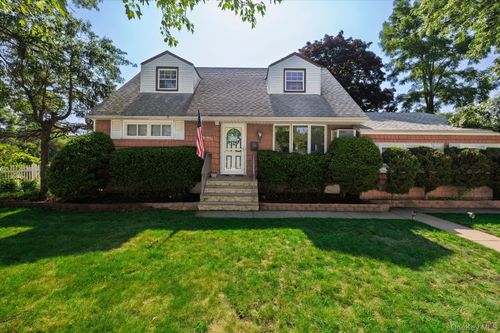 1582 Bellmore Rd, North Bellmore, NY, 11710-3755 | Card Image