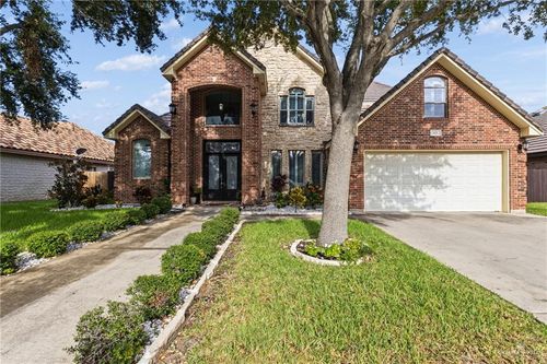 629 Sabal Ave, Edinburg, TX, 78539-3487 | Card Image