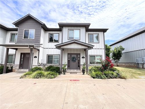 418 Nw Retreat Ln, Bentonville, AR, 72712-3252 | Card Image