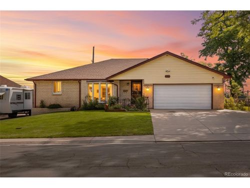 4600 Grove St, Denver, CO, 80211-1131 | Card Image