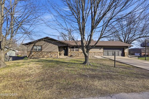 402 Gooch Rd, Neosho, MO, 64850-2838 | Card Image