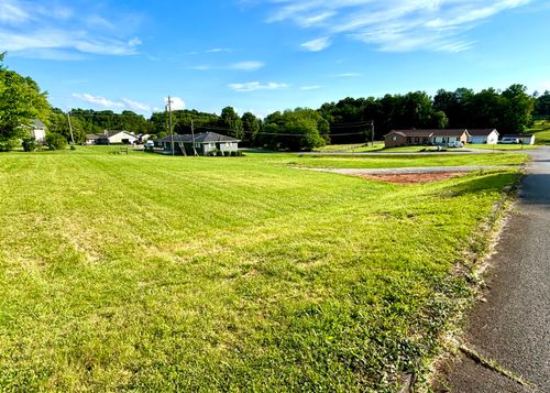 1910 Lancelot Dr, Somerset, KY, 42503-2501 | Card Image