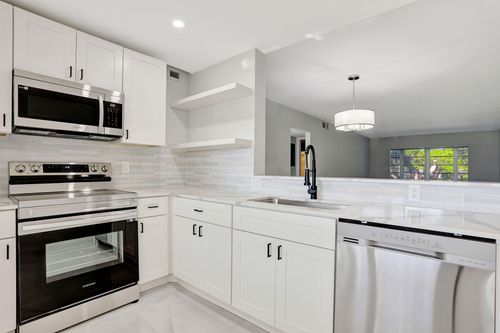 g2-2202 Lucaya Bnd, Coconut Creek, FL, 33066-1115 | Card Image