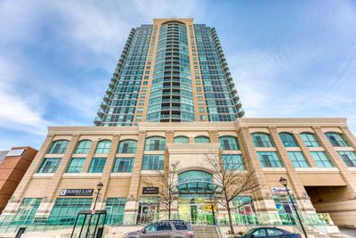 702 - 9 George St N, Condo with 2 bedrooms, 2 bathrooms and 1 parking in Brampton ON | Image 1