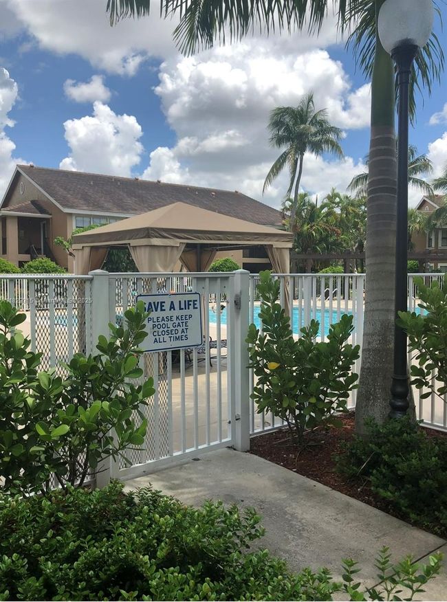 APT-309 - 10670 Sw 156 Th Pl, Condo with 1 bedrooms, 1 bathrooms and null parking in Miami FL | Image 24