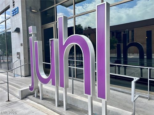 743-353 E Bonneville Ave, Las Vegas, NV, 89101-6622 | Card Image