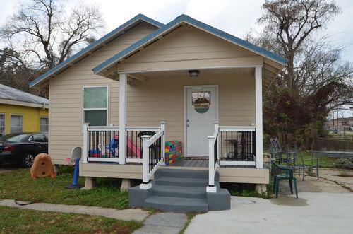 1108 Goode St, Houma, LA, 70360-5640 | Card Image