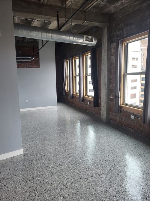 apt-601-112 11th St, Des Moines, IA, 50309-4210 | Card Image