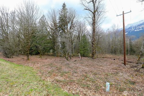 31101 Boulder Creek Dr, Arlington, WA, 98223-9231 | Card Image