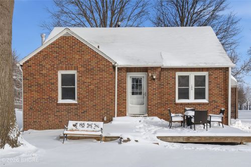 135 Park St, Carlisle, IA, 50047-7754 | Card Image