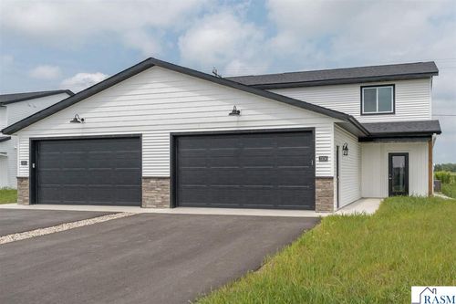 3121 Scotch Lane, Mankato, MN, 56001 | Card Image