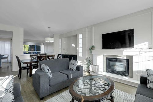 18461 65 Ave, Surrey, BC, V3S8T1 | Card Image