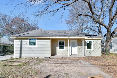 4670 Rockwood Dr, Fort Worth, TX, 76114-3849 | Card Image