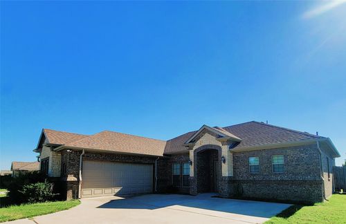 621 Marybeth Dr, Burleson, TX, 76028-5695 | Card Image