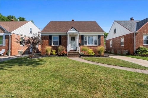 9310 Orchard Ave, Brooklyn, OH, 44144-2557 | Card Image
