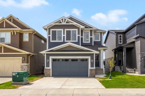 74 Lucas Pl Nw, Calgary, AB, T3P2E5 | Card Image