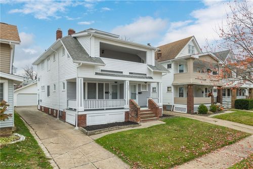 2085 Chesterland Ave, Lakewood, OH, 44107-6107 | Card Image