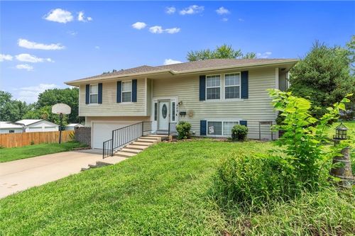 409 Benton St, Richmond, MO, 64085-1479 | Card Image