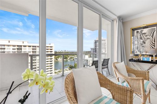 1515-5601 Collins Ave, Miami Beach, FL, 33140-2456 | Card Image