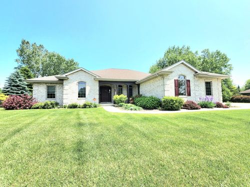 6941 Woodside Hills Dr, Sheboygan, WI, 53083-1681 | Card Image