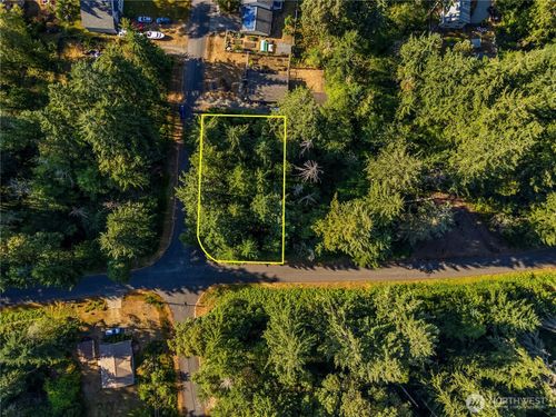 10519 Suncrest Dr, Anderson Island, WA, 98303 | Card Image