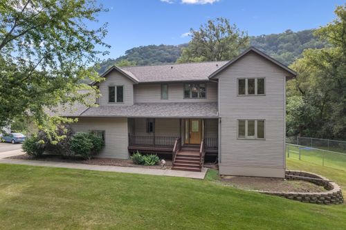 26238 County Road 17, Winona, MN, 55987-5559 | Card Image