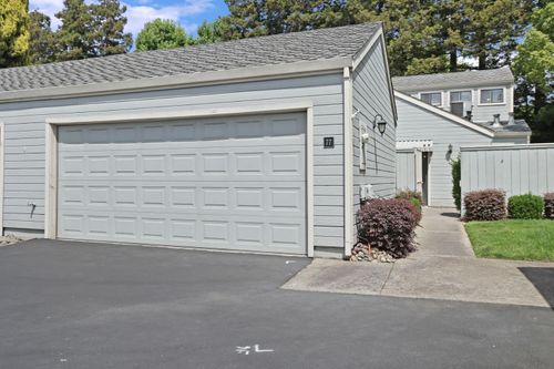 77-2930 Driftwood Pl, Stockton, CA, 95219-8027 | Card Image