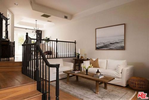 apt-5-4424 Moorpark Way, Toluca Lake, CA, 91602-2477 | Card Image