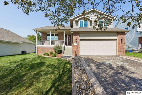 2822 Oshea Dr, Lincoln, NE, 68516-5879 | Card Image