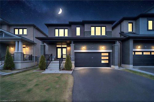 19 Richard William Dr, Caledonia, ON, N3W0C5 | Card Image