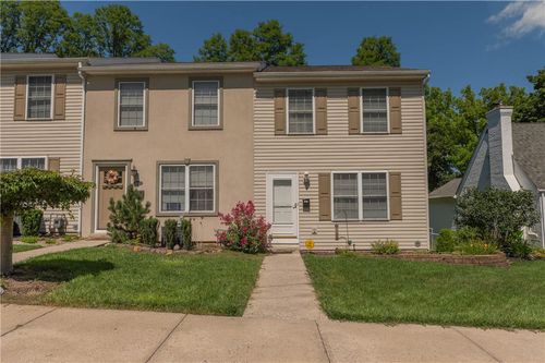 2117 W Walnut St, Allentown, PA, 18104-6411 | Card Image
