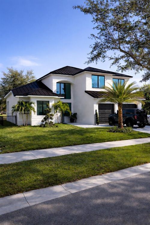 4547 Sw 186th Way, Miramar, FL, 33029-6233 | Card Image