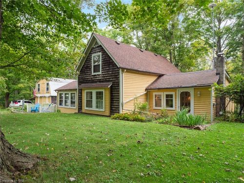 3040 Holland Rd, Ridgeville, ON, L0S1M0 | Card Image