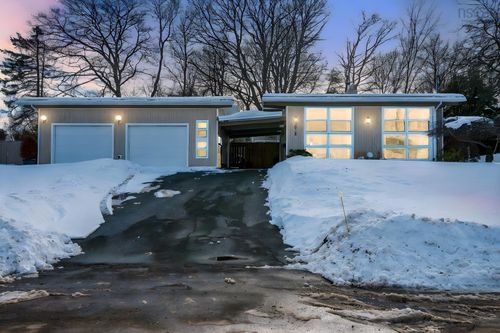 6 Lavinia St, Kentville, NS, B4N1V7 | Card Image