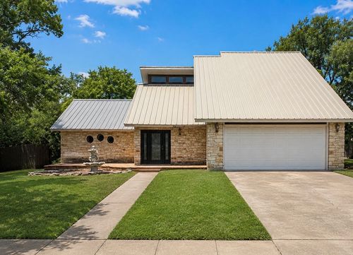 302 Meadow Creek Dr, Pflugerville, TX, 78660-6803 | Card Image